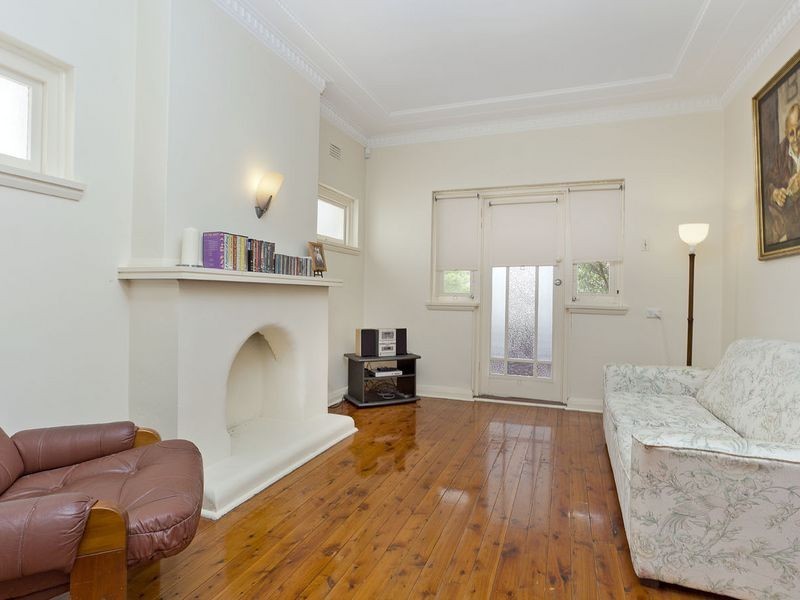 14 Hood Avenue, Rodd Point NSW 2046