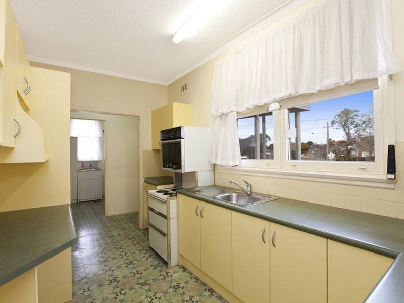 2 McCulloch Street, Russell Lea NSW 2046