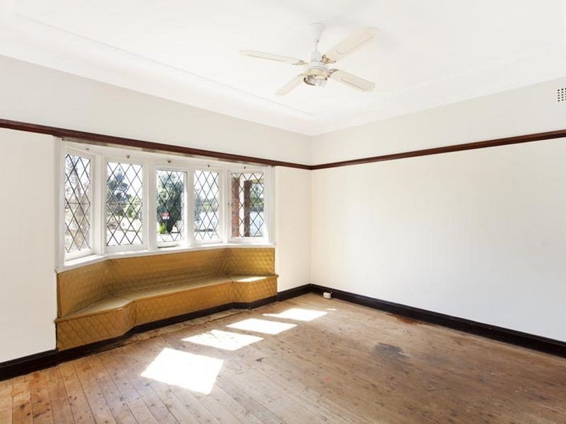 86 Henley Marine Drive, Rodd Point NSW 2046