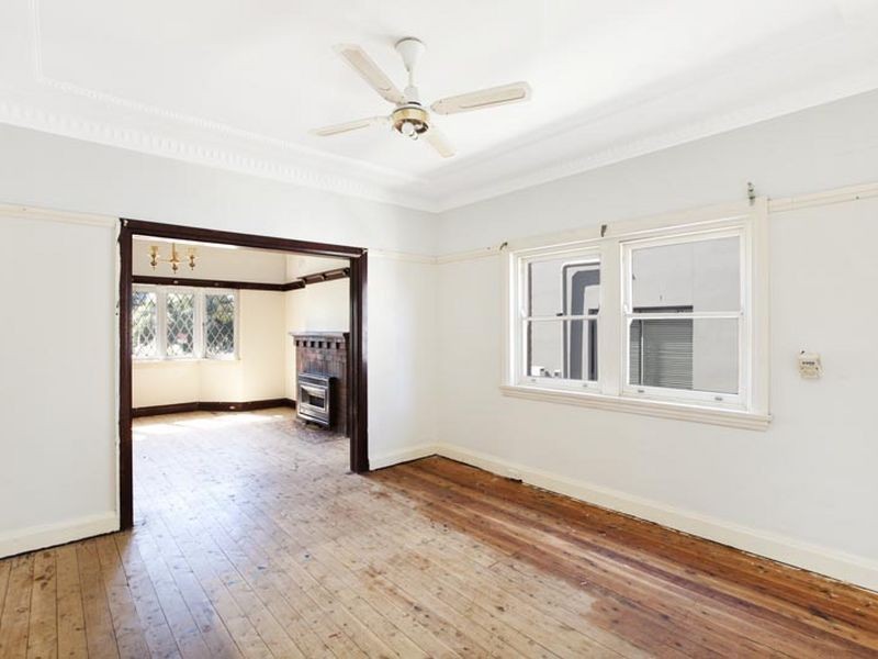 86 Henley Marine Drive, Rodd Point NSW 2046