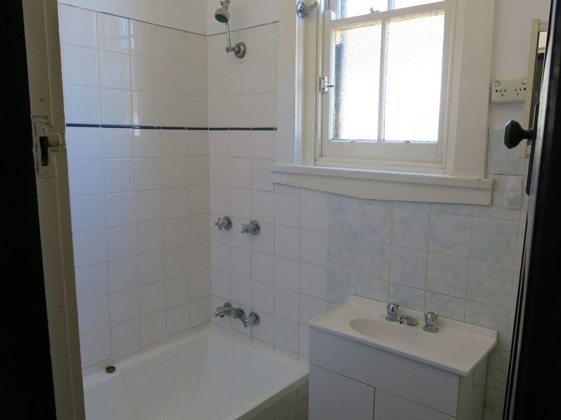122 First Avenue, Five Dock NSW 2046