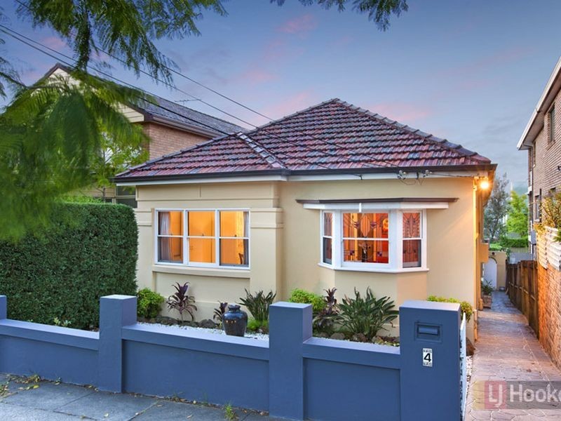 4 Fitzroy Street, Abbotsford NSW 2046