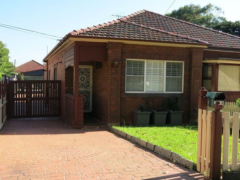484 Lyons Road West, Five Dock NSW 2046