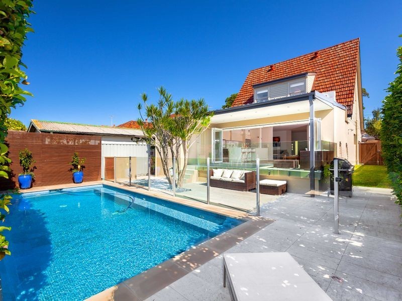 38 Arthur Street, Rodd Point NSW 2046