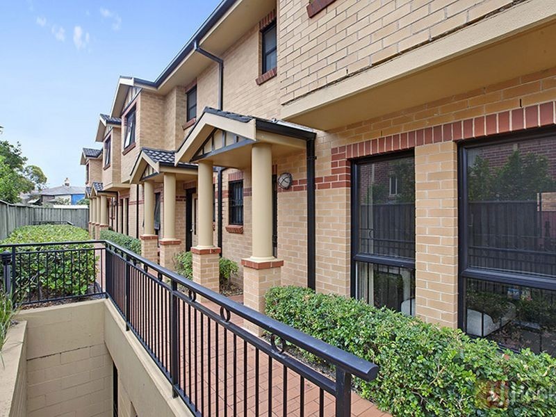 2/9 Park Road, Five Dock NSW 2046