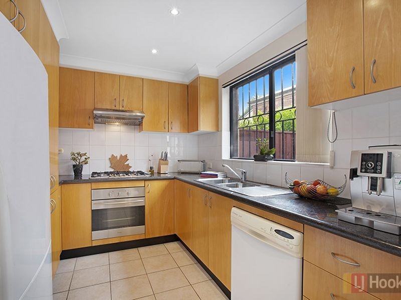 2/9 Park Road, Five Dock NSW 2046