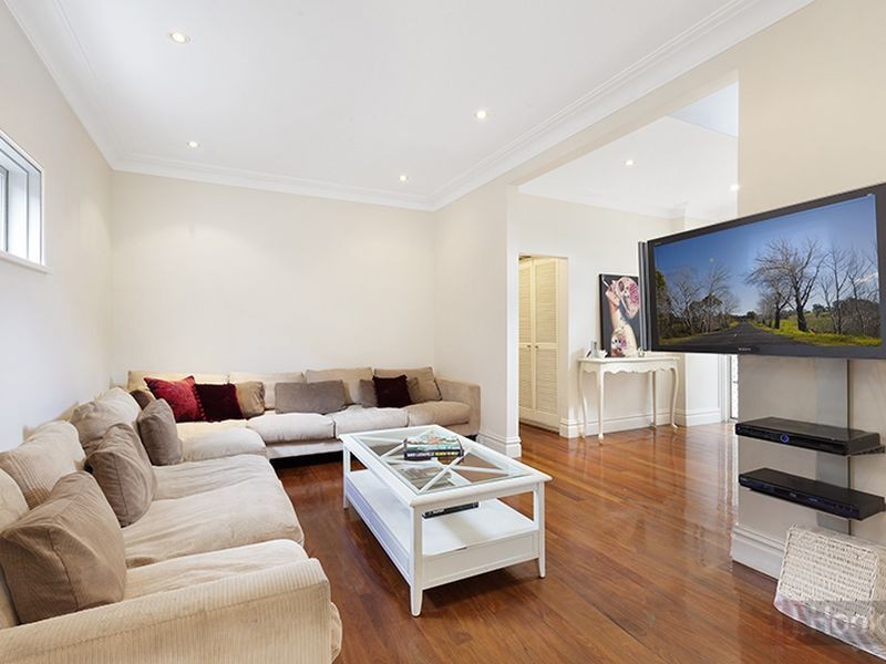 24 St Albans Street, Abbotsford NSW 2046