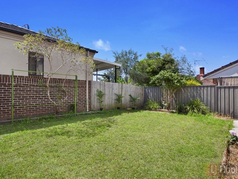 11/6-10 Ligar Street, Fairfield Heights NSW 2165