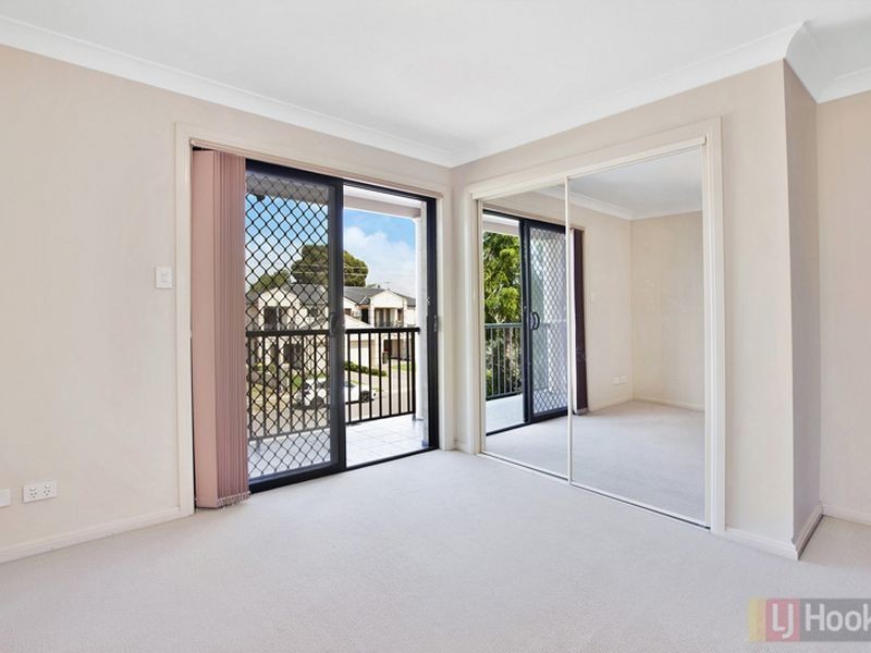 11/6-10 Ligar Street, Fairfield Heights NSW 2165
