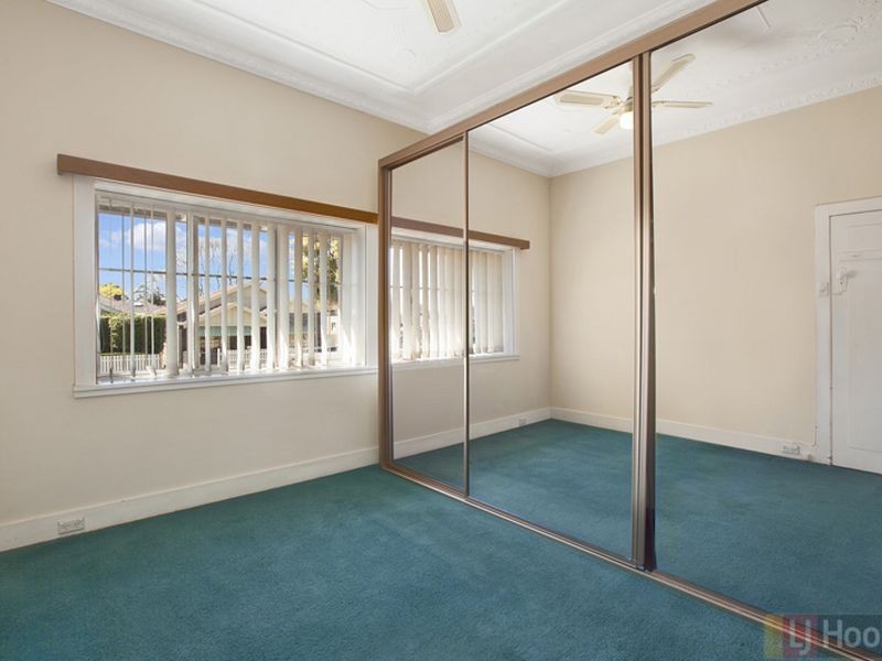 4 Boronia Avenue, Russell Lea NSW 2046