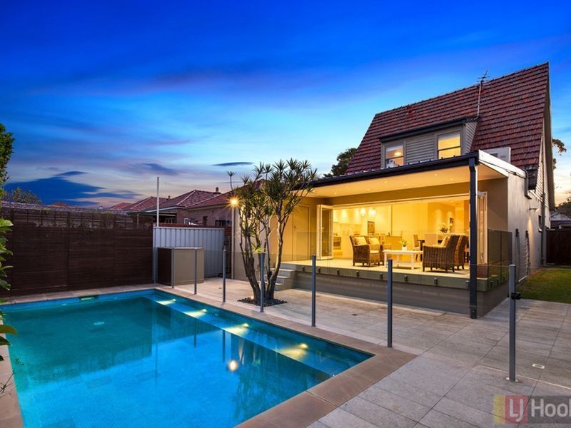 38 Arthur Street, Rodd Point NSW 2046