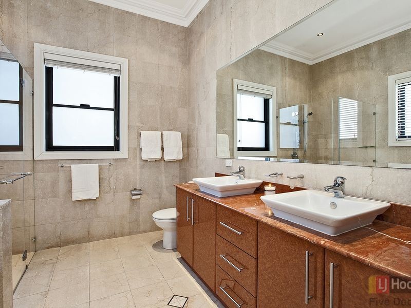 84 Henley Marine Drive, Rodd Point NSW 2046