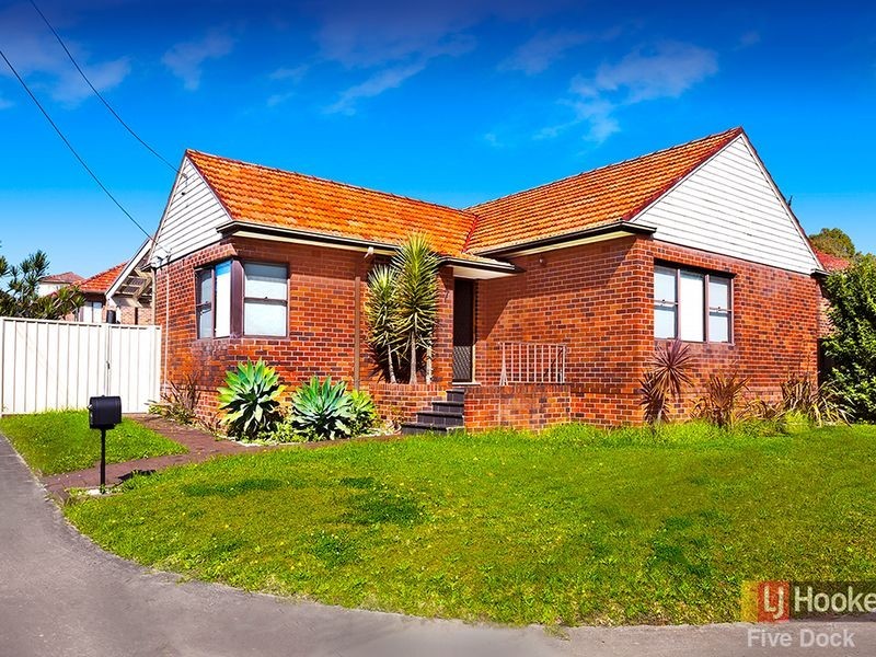 7 Curtin Avenue, Abbotsford NSW 2046