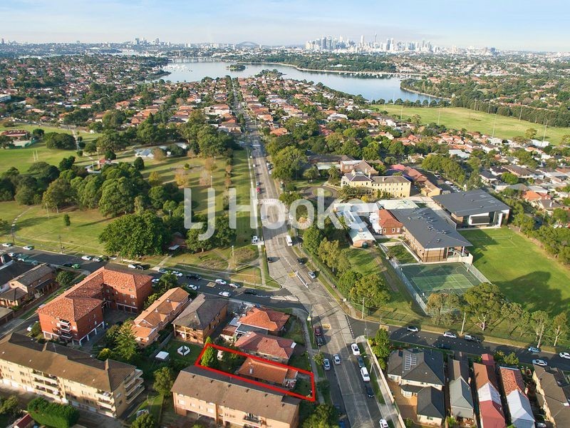 122 First Avenue, Five Dock NSW 2046