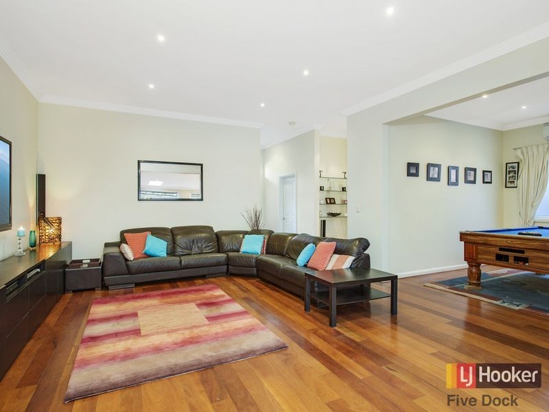 50 Russell Street, Russell Lea NSW 2046
