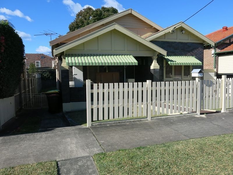 5 Boronia Avenue, Russell Lea NSW 2046