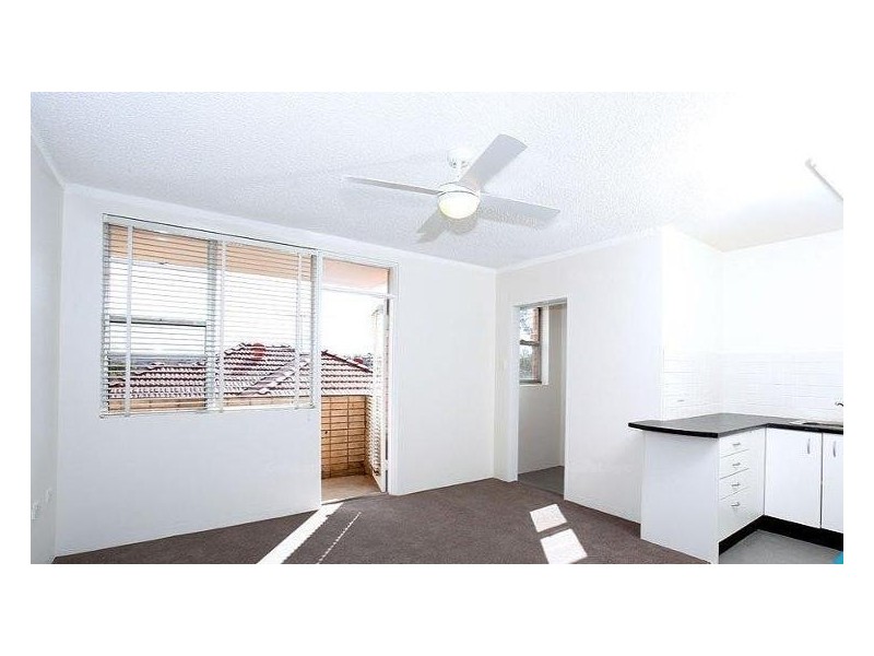 4/5 Western Crescent, Gladesville NSW 2111