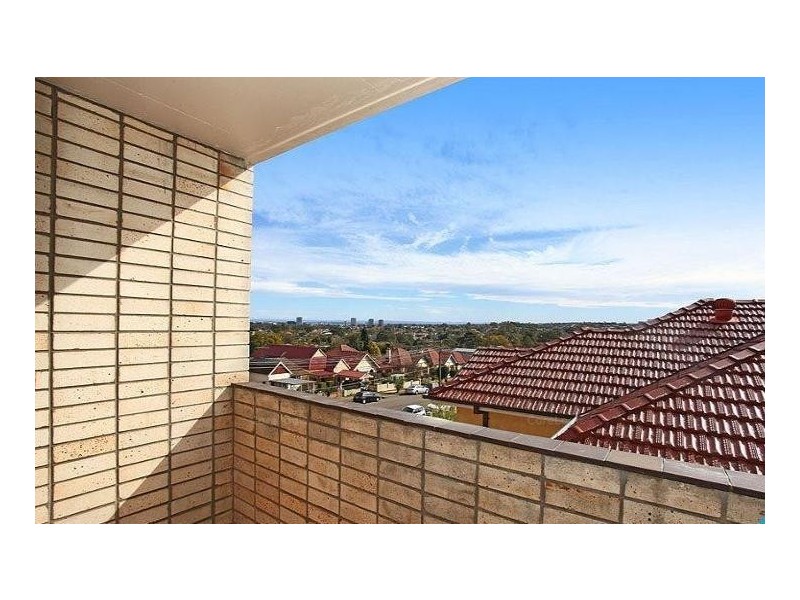 4/5 Western Crescent, Gladesville NSW 2111