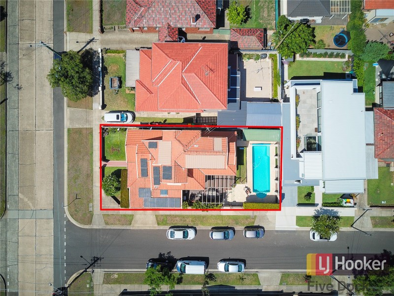 33 First Avenue, Rodd Point NSW 2046
