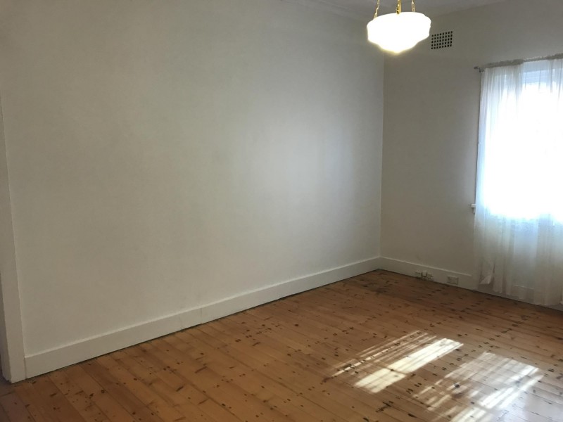 11 Lucas Avenue, Russell Lea NSW 2046