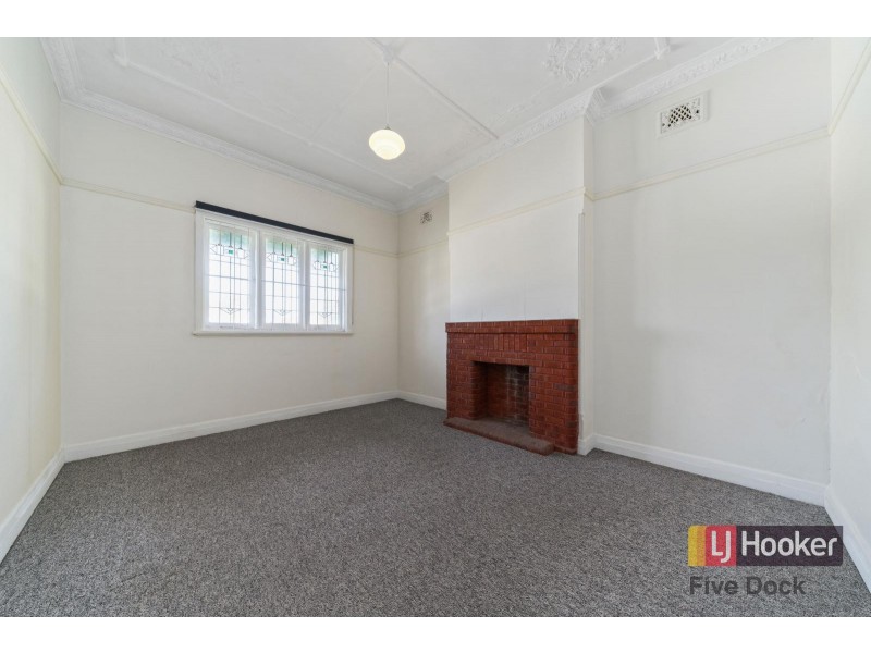 388 Lyons Road, Russell Lea NSW 2046