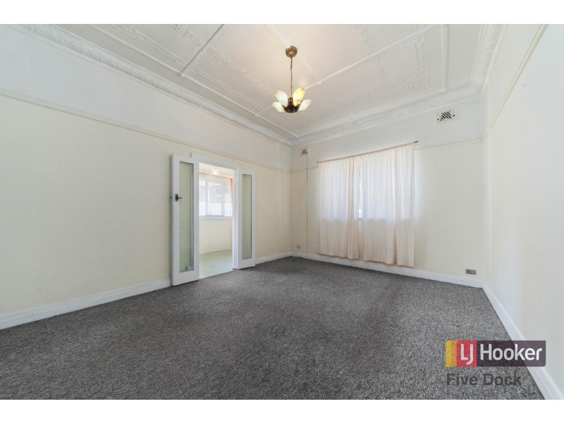 388 Lyons Road, Russell Lea NSW 2046