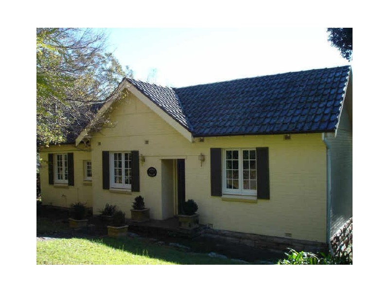 8 BARONS CRESCENT, Hunters Hill NSW 2110