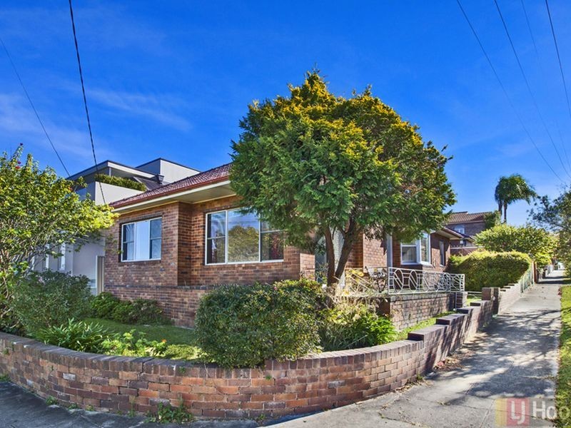 64 Henley Marine Drive, Rodd Point NSW 2046
