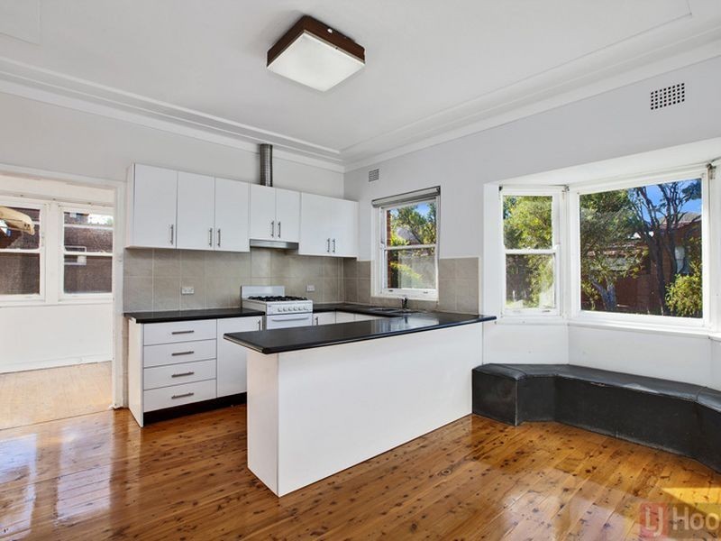 64 Henley Marine Drive, Rodd Point NSW 2046