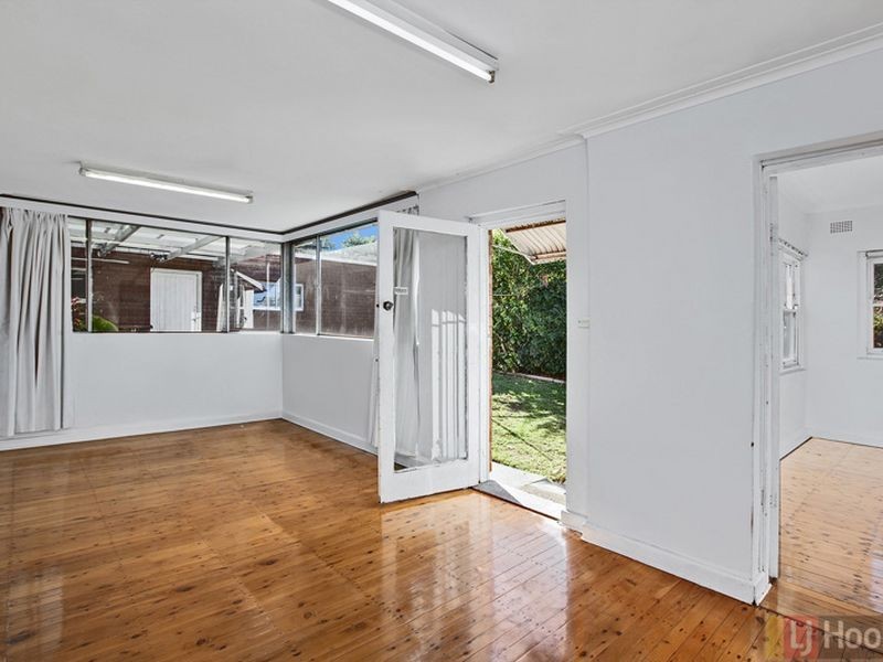 64 Henley Marine Drive, Rodd Point NSW 2046