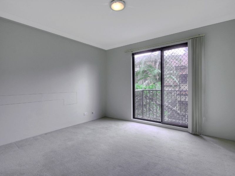 2/1A Henley Marine Drive, Five Dock NSW 2046