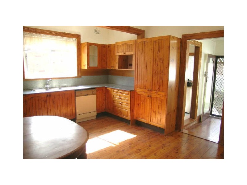 19 First Avenue, Rodd Point NSW 2046