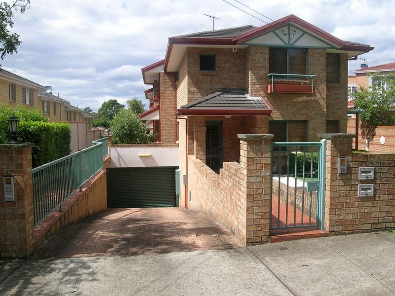 2/9 Montrose Road, Abbotsford NSW 2046