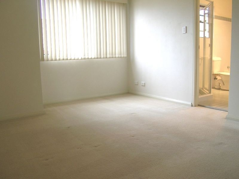 2/9 Park Road, Five Dock NSW 2046