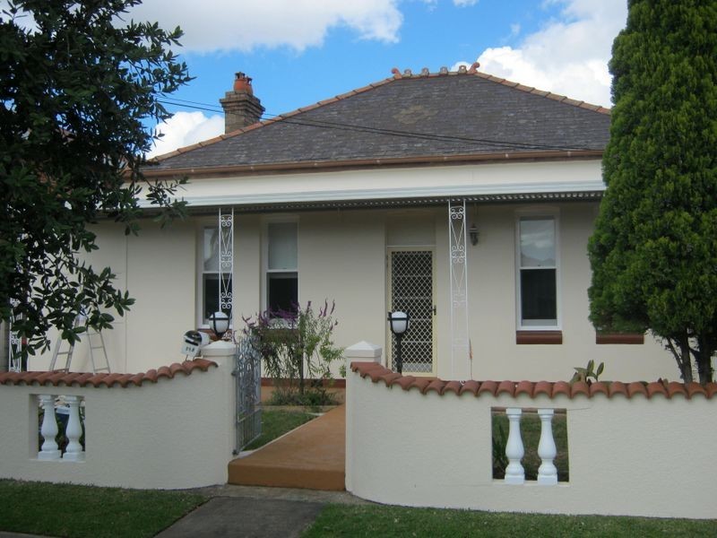 8 Zoeller Street, Concord NSW 2137