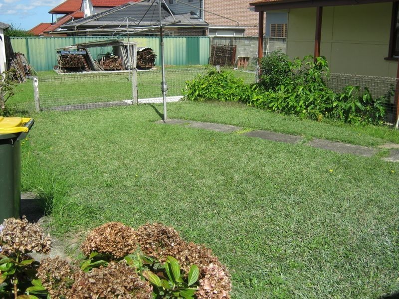 8 Zoeller Street, Concord NSW 2137