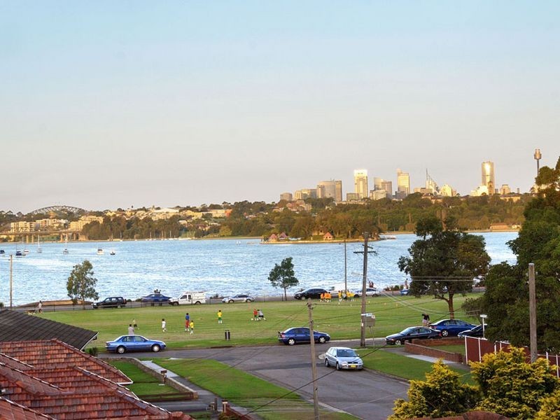 14 Noble Street, Rodd Point NSW 2046