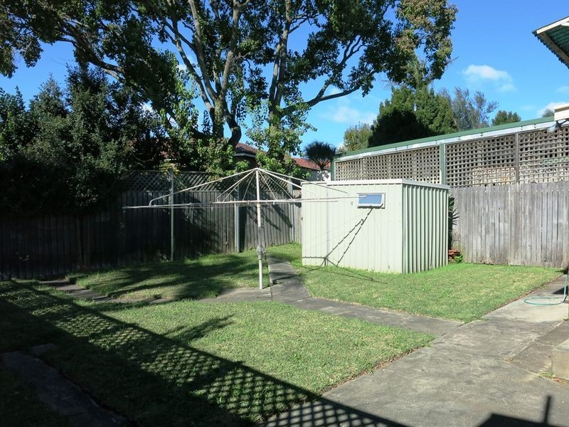 5 Boronia Avenue, Russell Lea NSW 2046