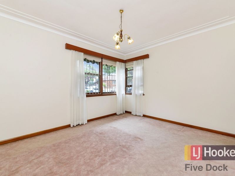 10 Arthur Street, Rodd Point NSW 2046