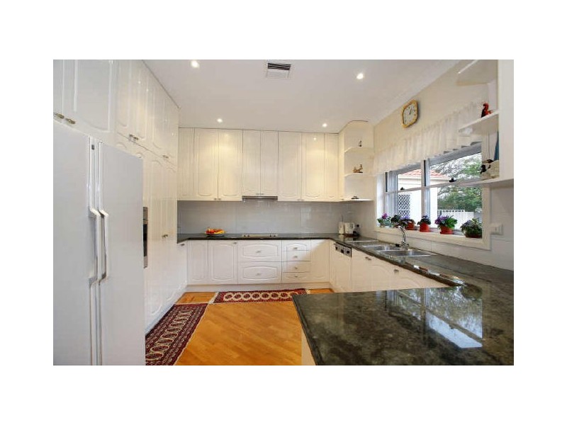 42 Curtin Avenue, Abbotsford NSW 2046