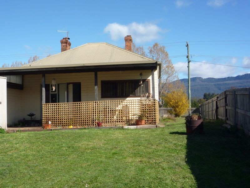 42 Pioneer Drive, Mole Creek TAS 7304