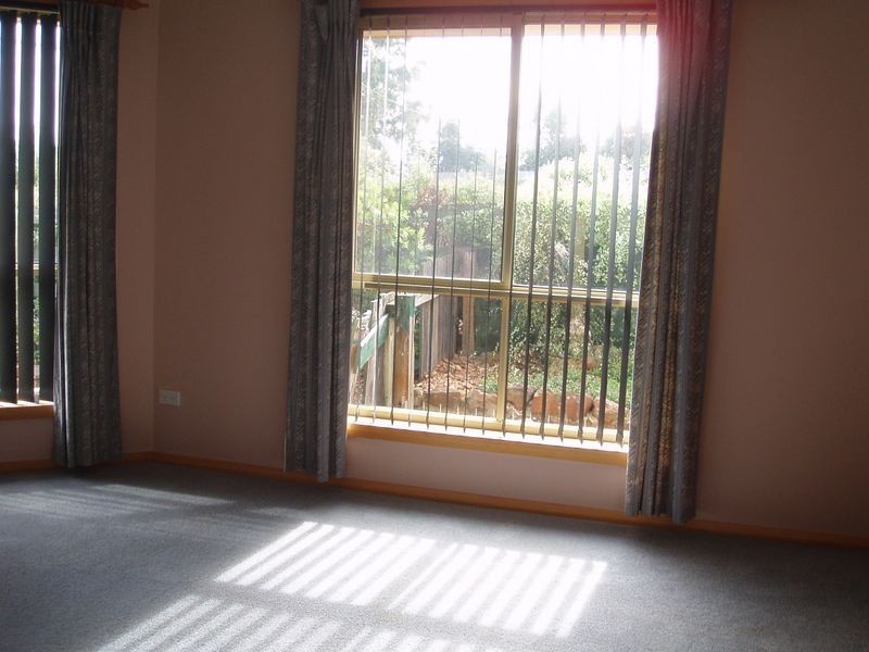 9 Gleadow Street, Deloraine TAS 7304