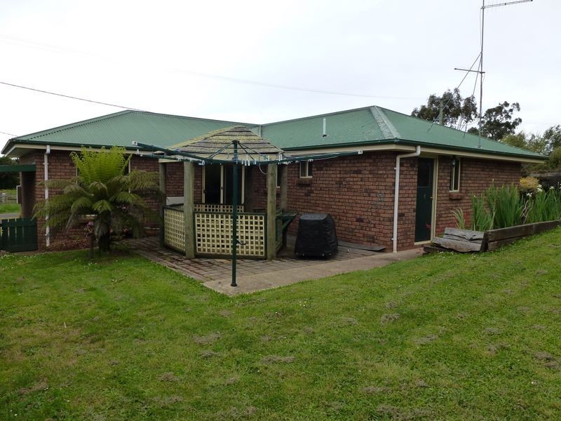 9 Gleadow Street, Deloraine TAS 7304