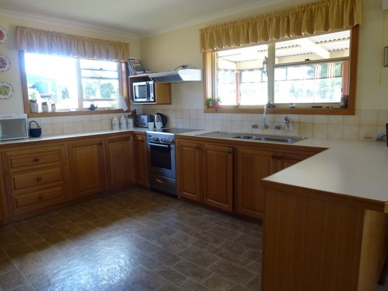 150 Five Acre Row, Westbury TAS 7303