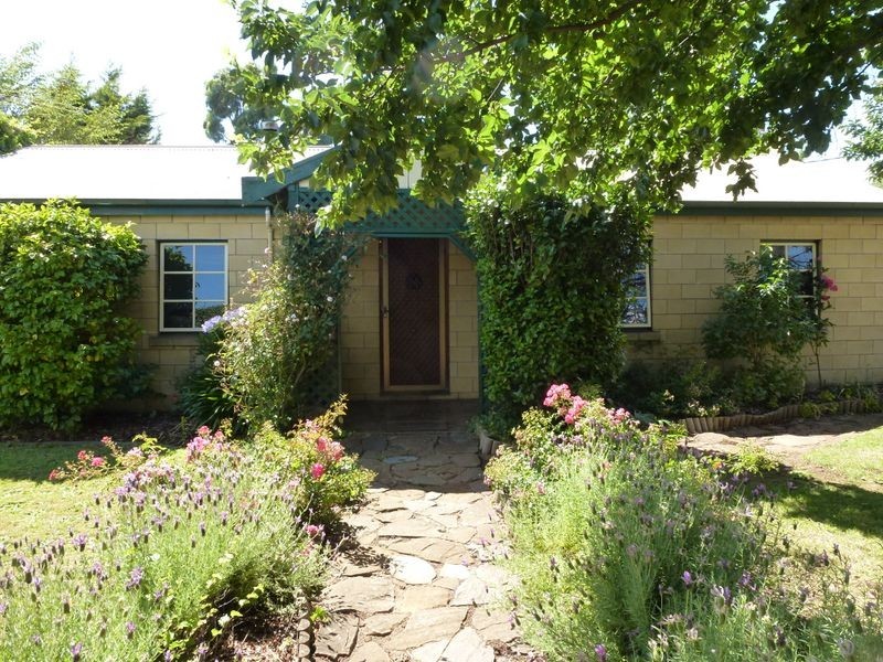 27 Taylor Street, Westbury TAS 7303