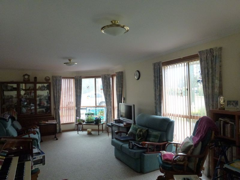 2/1A Quamby Street, Westbury TAS 7303