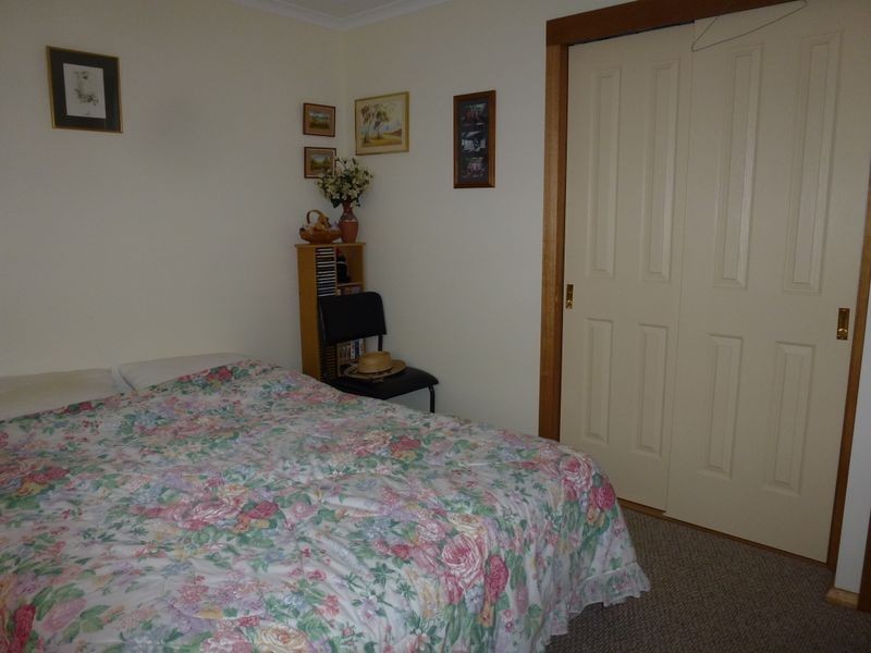 2/1A Quamby Street, Westbury TAS 7303