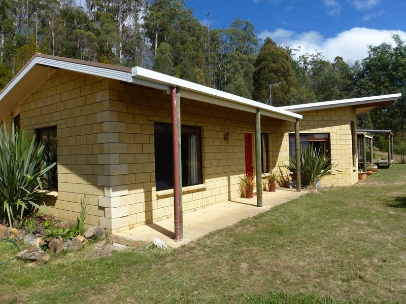 120 Pumicestone Road, Deloraine TAS 7304