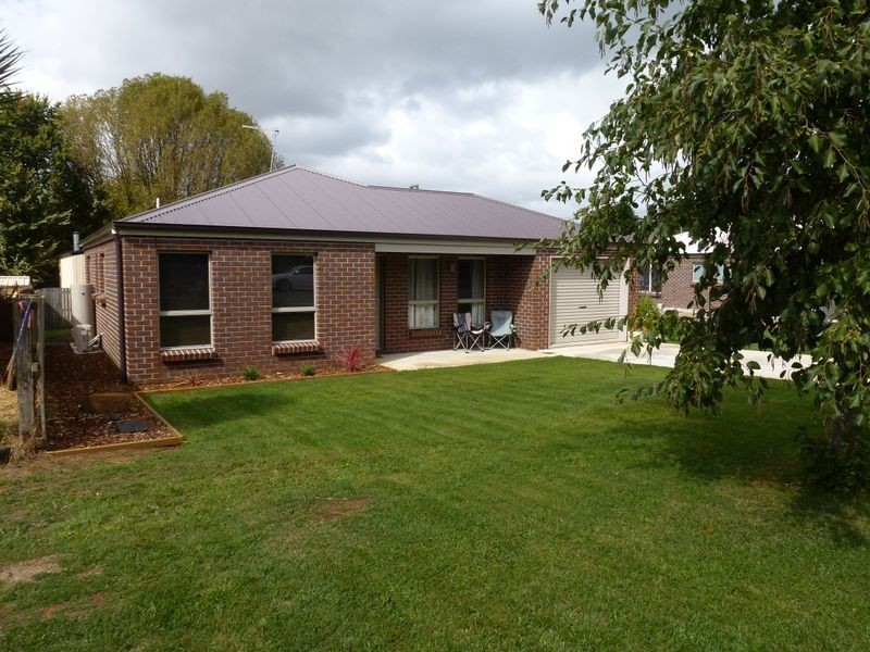 16 Tower Hill Street, Deloraine TAS 7304