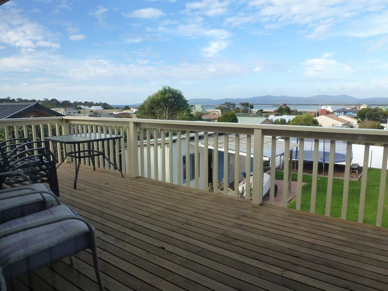 17 Freer Street, Shearwater TAS 7307
